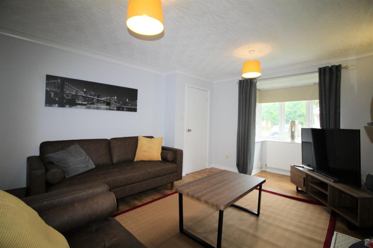 Doncaster - Warmsworth - Great Customer Feedback - 3 Bed Detached House - Private Garden & Parking Plus Garage - Quiet Cul De Sac Location - Dog Friendly - Fast Wifi - Close To Motorway Access Exterior foto